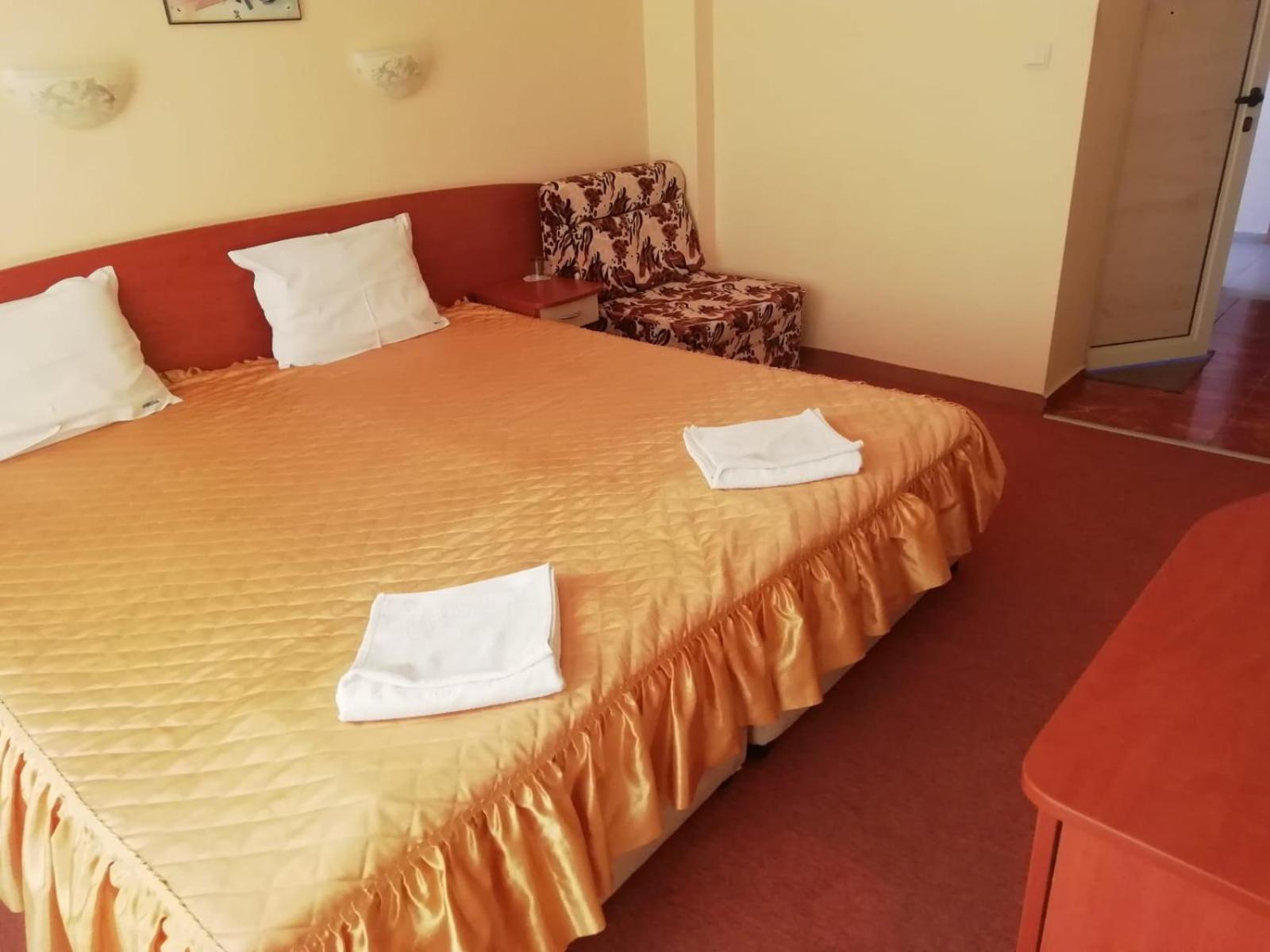 Family Hotel Mimosa Tsarevo Εξωτερικό φωτογραφία