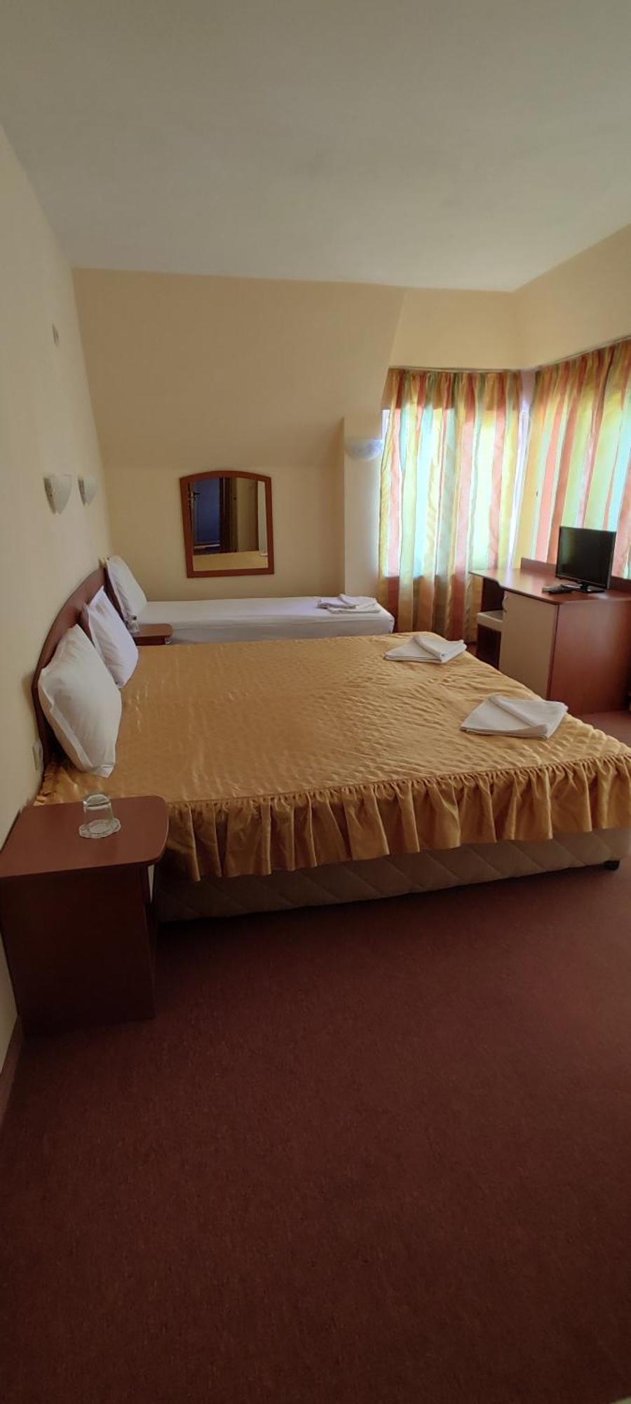 Family Hotel Mimosa Tsarevo Εξωτερικό φωτογραφία