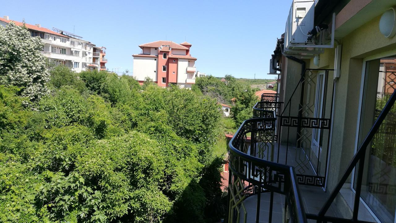 Family Hotel Mimosa Tsarevo Εξωτερικό φωτογραφία