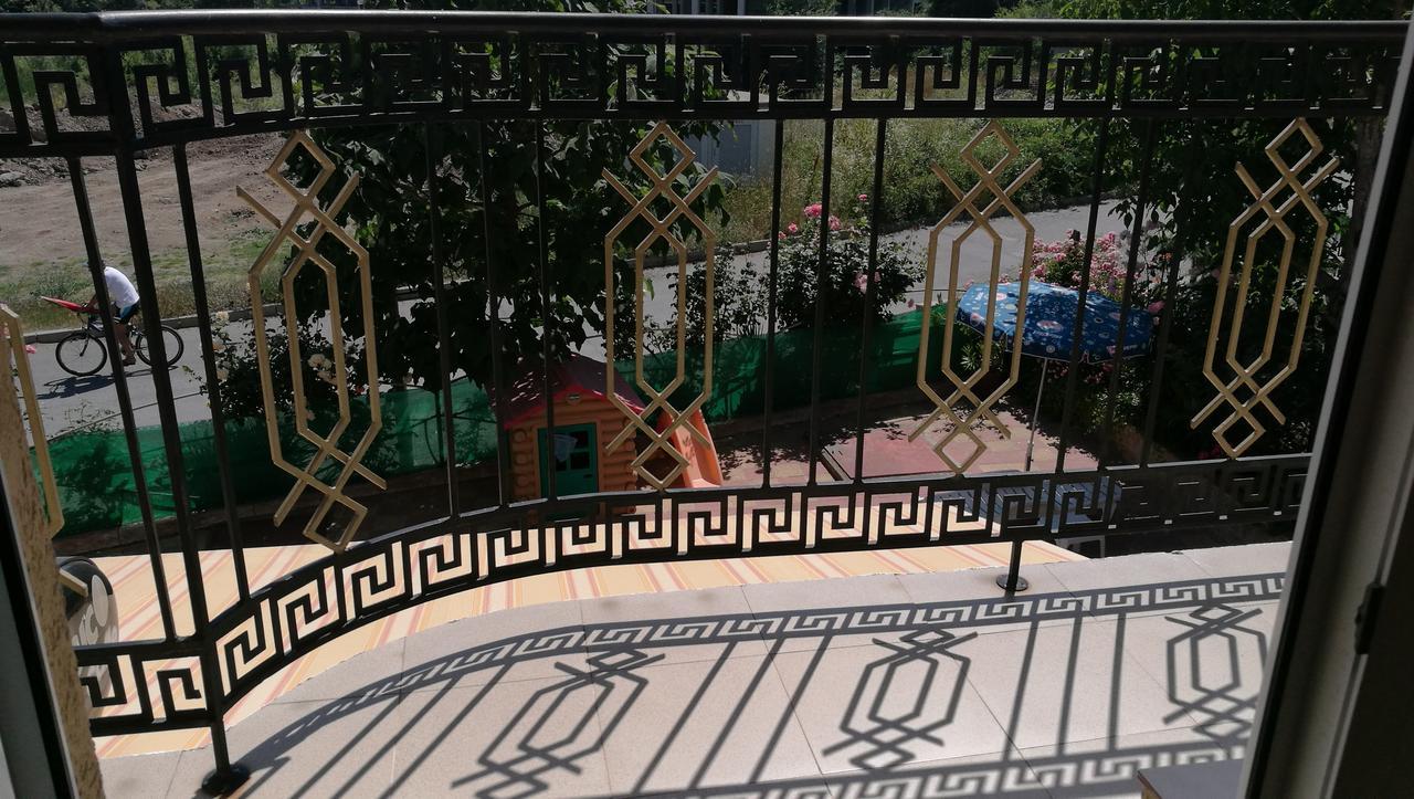 Family Hotel Mimosa Tsarevo Εξωτερικό φωτογραφία