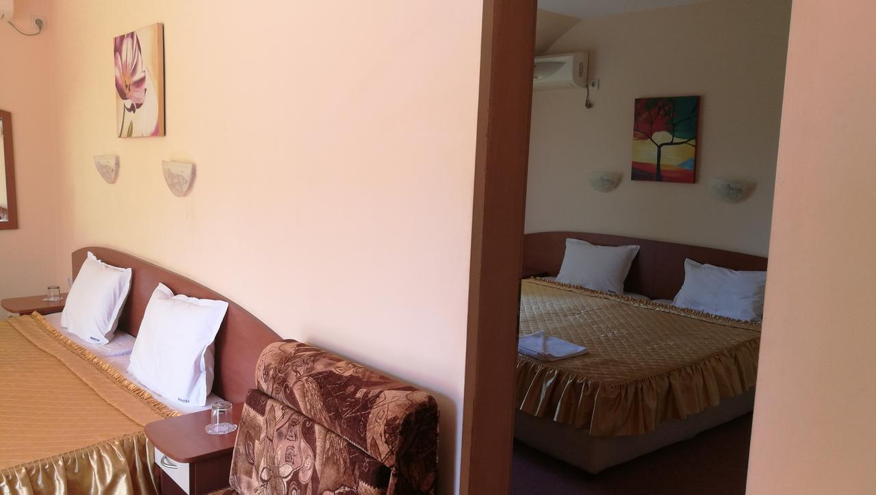 Family Hotel Mimosa Tsarevo Εξωτερικό φωτογραφία